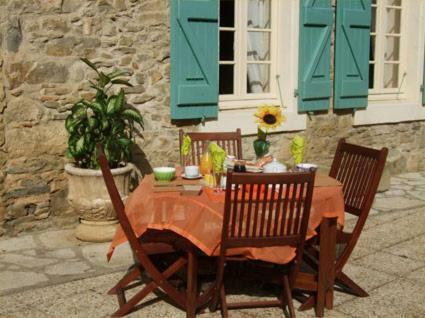 Hotel Domaine Saint Andrieu à Greffeil Extérieur photo